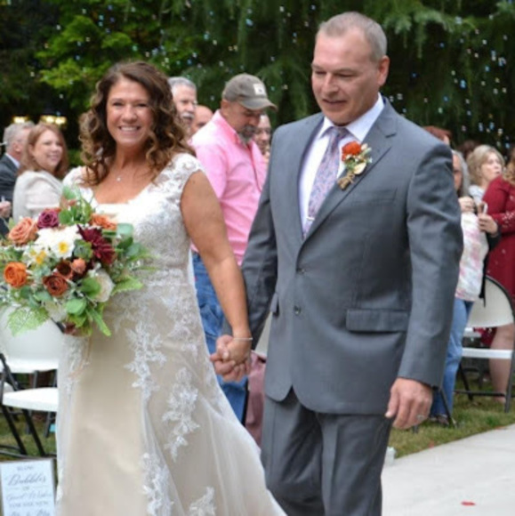 Meet your Posher, Connie - Picture 1 of 1